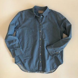 EVERLANE Women's Collared Denim Button Shirt 14